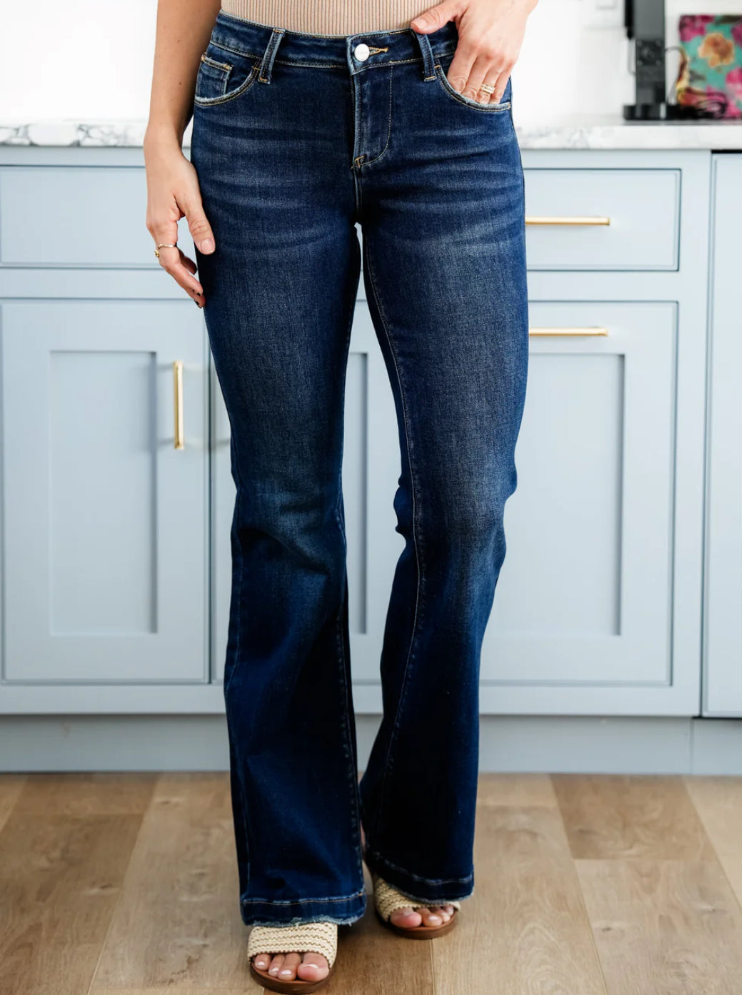 RISEN LOW RISE FLARE JEANS