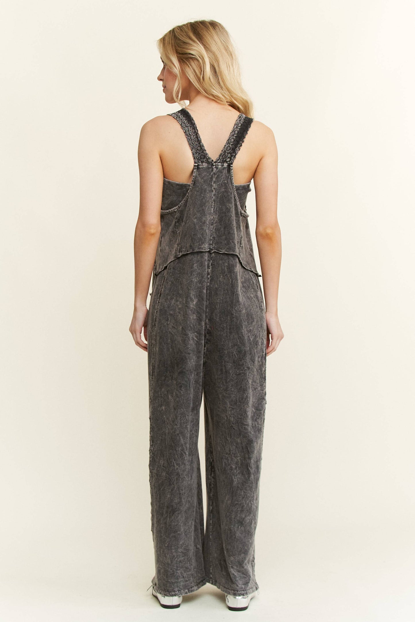 CHLOE LACE ROMPER