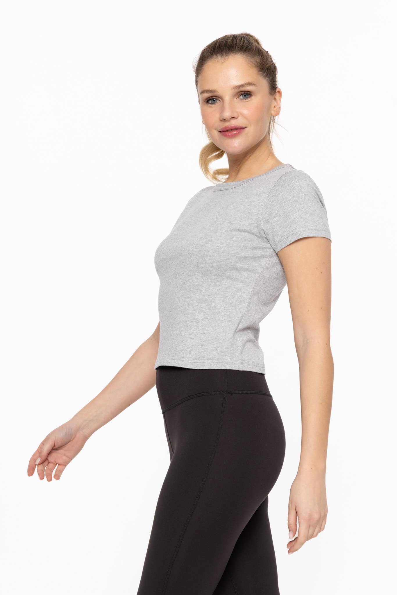 BASIC BABY TEE