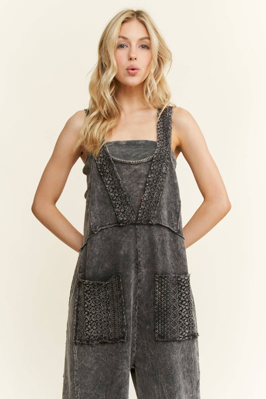 CHLOE LACE ROMPER