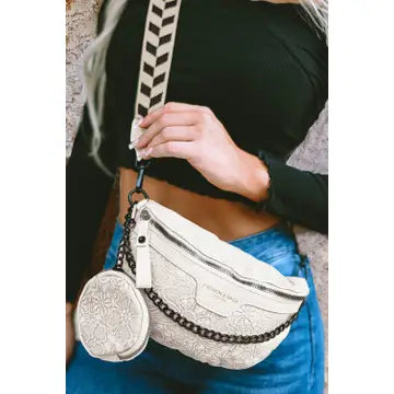 CHAINED UP PURSE