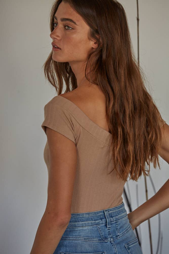 LARISSA TOP