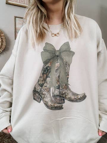 THE CAMO COWGIRL CREW