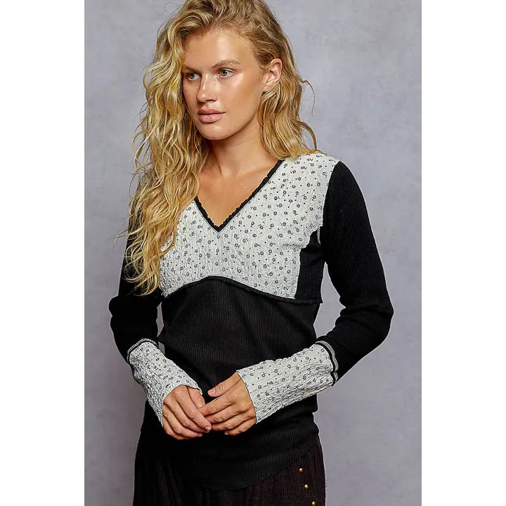 V-NECK FLORAL LACE BLOUSE