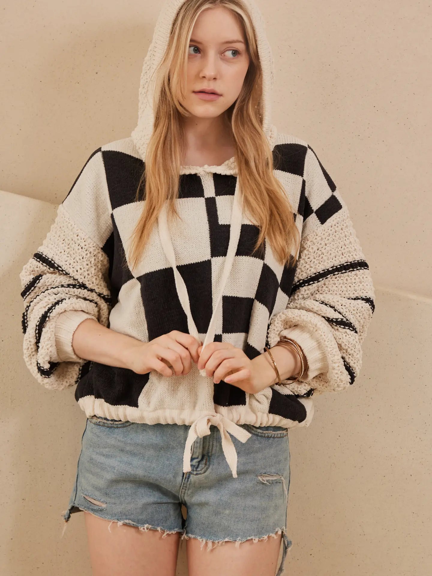 HOODED CHECKER JACKET