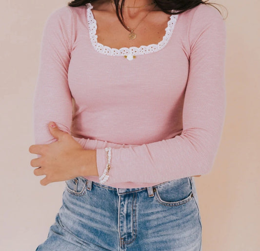 SIMPLY LACE BLOUSE